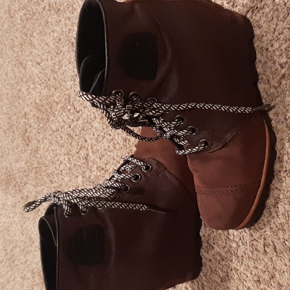 Sorel pdx wedge bootie size 9